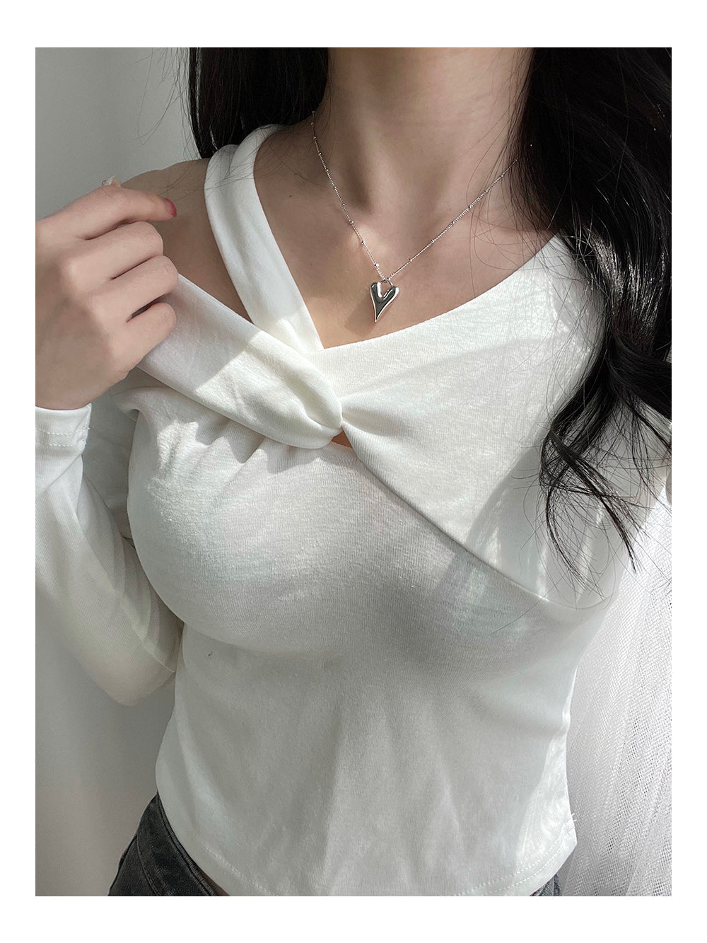 Minimalist Heart Pendant Necklace