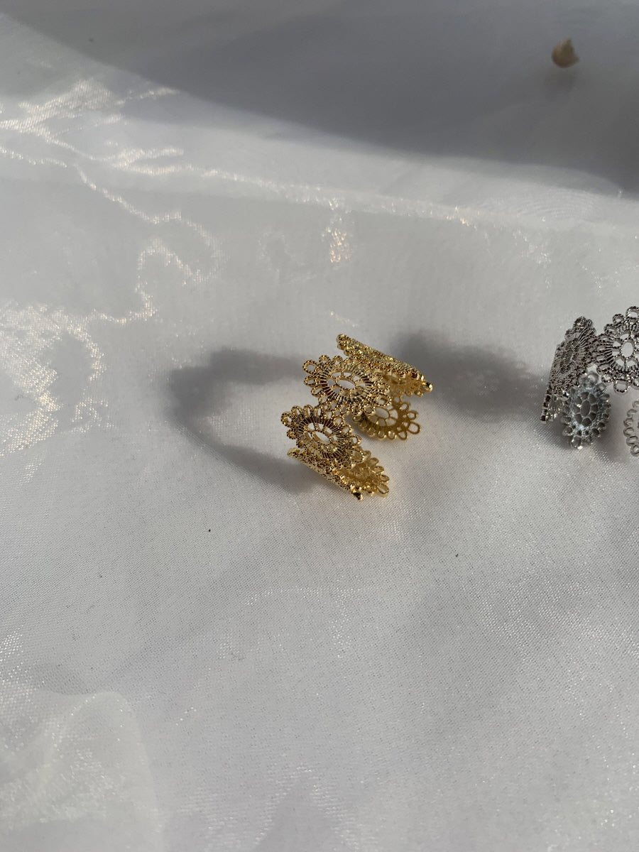 Gold and Silver Plated Filigree Lace Ring