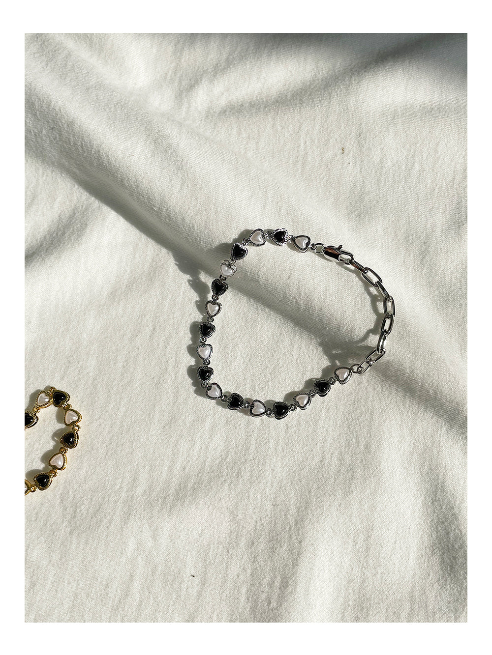 Elegant Heart Link Bracelet in Gold and Silver Plating