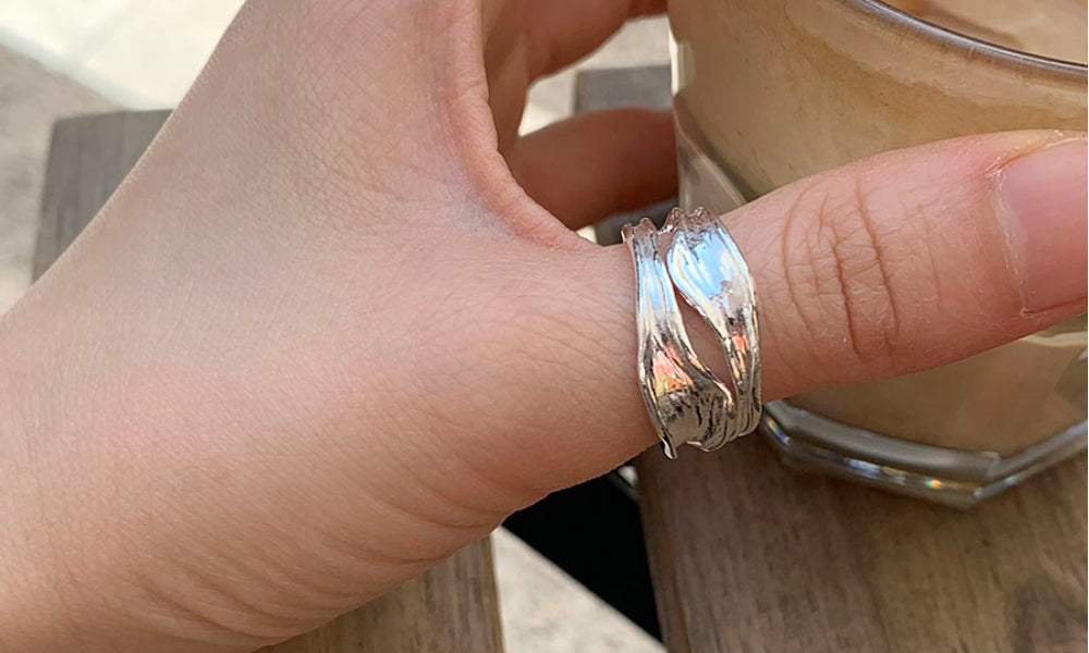 Silver Plated Wave Design Adjustable Ring